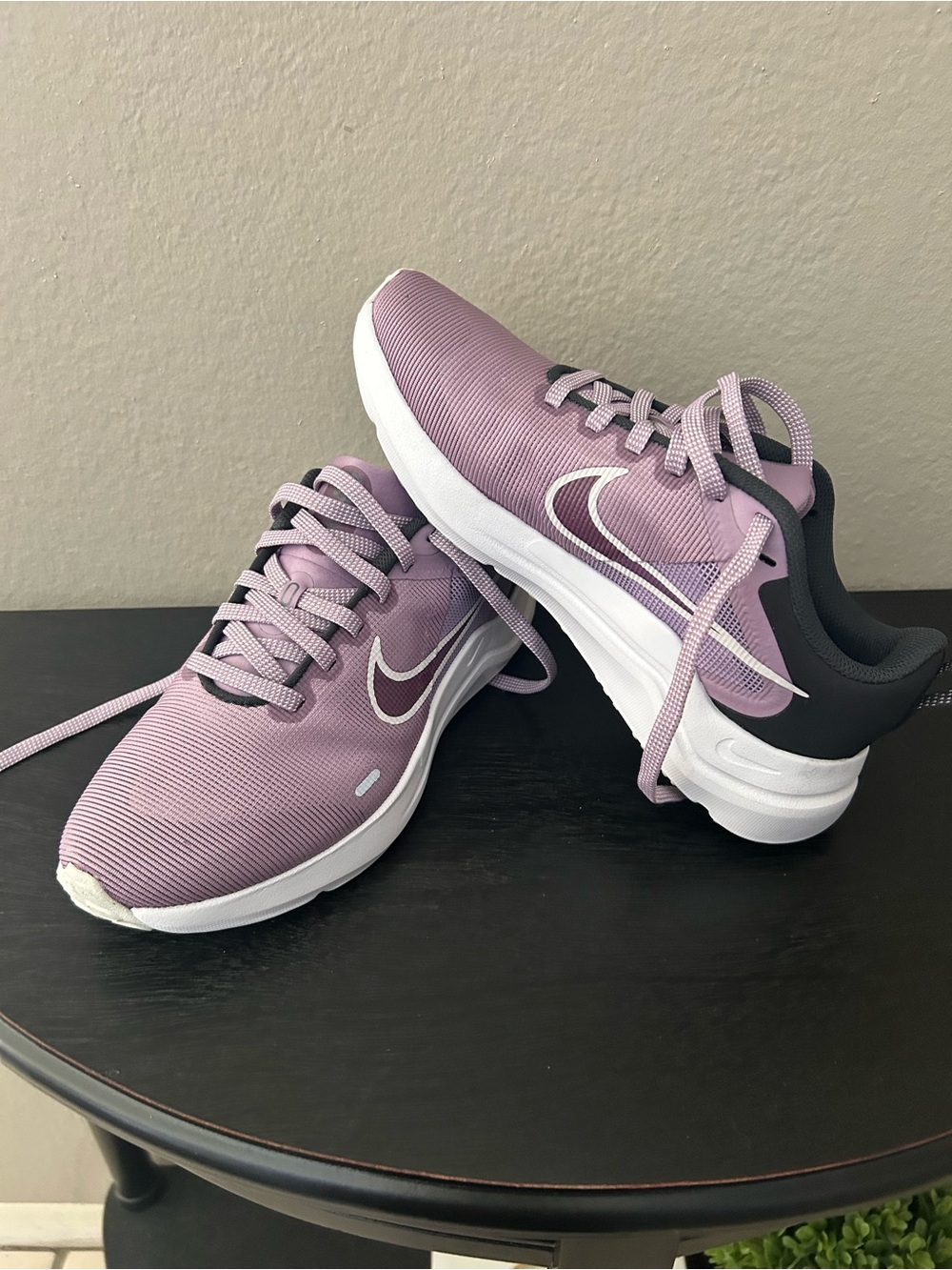 Nike Women's Lavender Lace-Up Running Sneakers - Picture 8 of 9